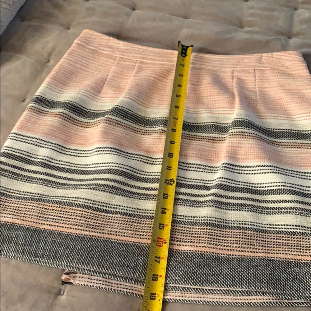 🛼 Loft 🛼 Mini Skirt - Picture 3 of 7